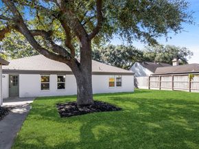 5702 Willowbend Boulevard, Houston TX 77096