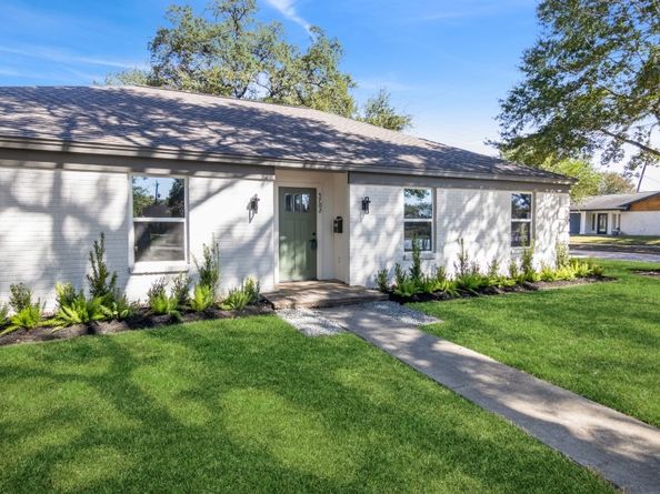 5702 Willowbend Boulevard, Houston TX 77096