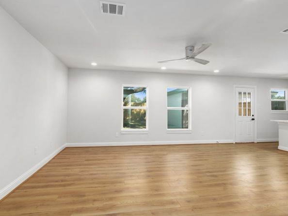 5702 Willowbend Boulevard, Houston TX 77096