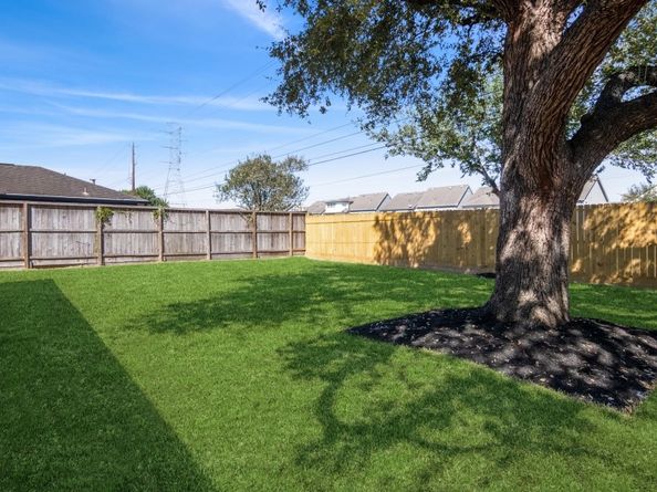 5702 Willowbend Boulevard, Houston TX 77096