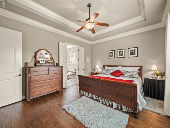 4815 Fairford Drive, Sugar Land TX 77479