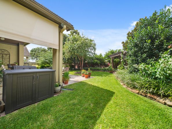 4815 Fairford Drive, Sugar Land TX 77479