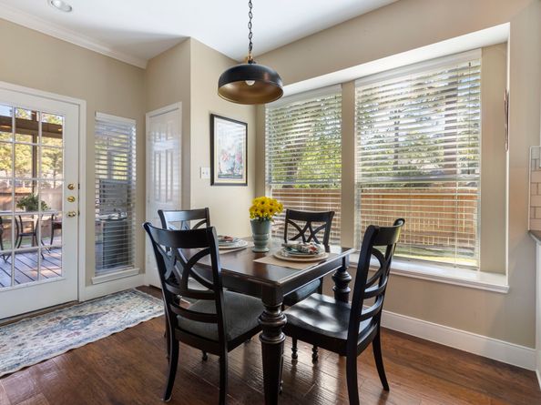 6 Tethered Vine Place, The Woodlands TX 77382