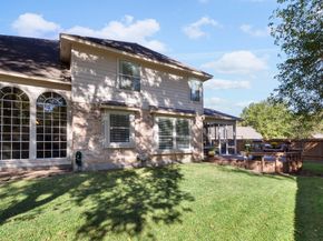 6 Tethered Vine Place, The Woodlands TX 77382