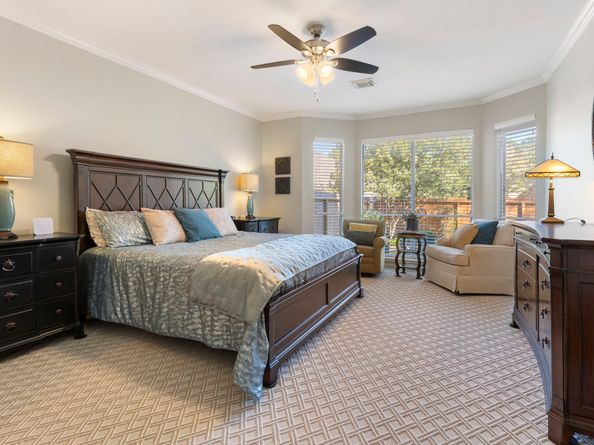 6 Tethered Vine Place, The Woodlands TX 77382
