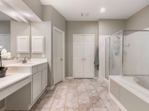 6 Tethered Vine Place, The Woodlands TX 77382