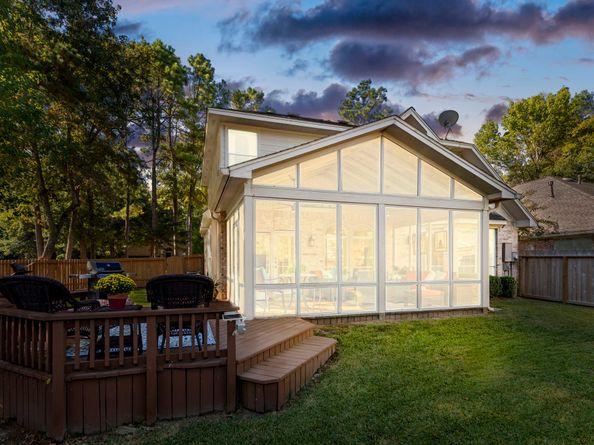 6 Tethered Vine Place, The Woodlands TX 77382