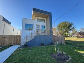4819 Los Angeles Street, Houston TX 77026