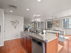 914 Main Street 1902, Houston TX 77002