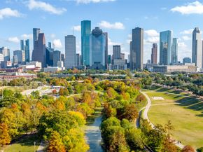 914 Main Street 1902, Houston TX 77002