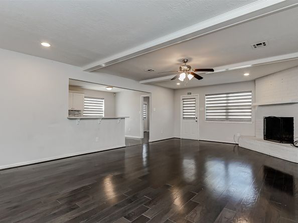 4130 N Braeswood Boulevard, Houston TX 77025