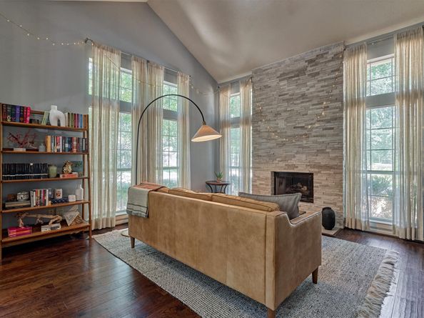 31 Grey Birch Place, The Woodlands TX 77381