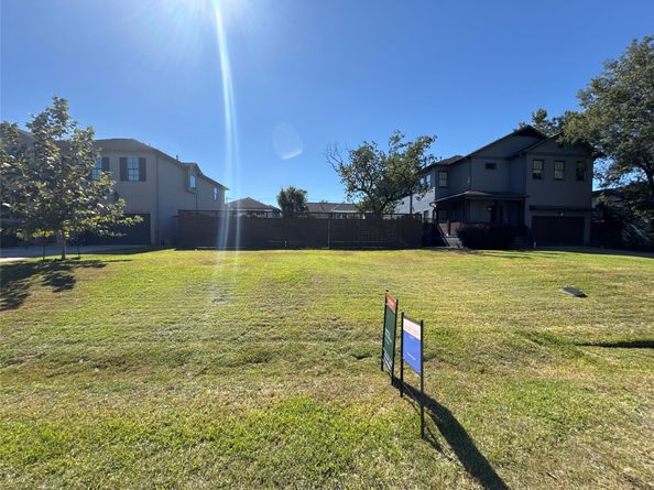 955 W 42nd Street, Houston TX 77018