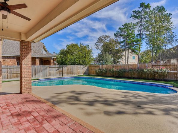 66 W Frontera Circle, The Woodlands TX 77382