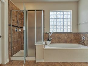 66 W Frontera Circle, The Woodlands TX 77382