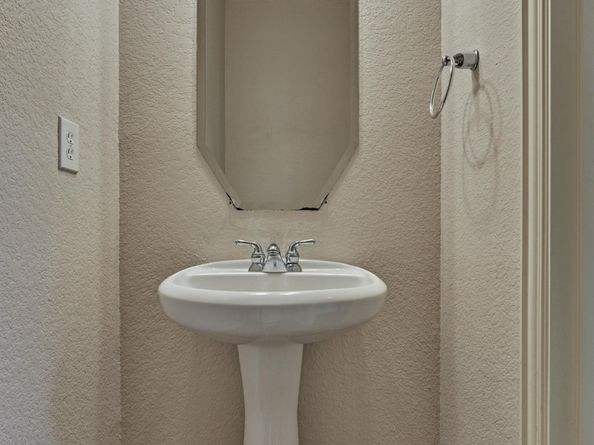 66 W Frontera Circle, The Woodlands TX 77382