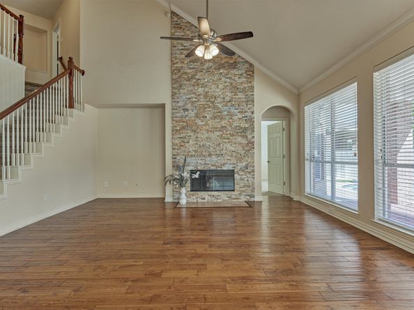 66 W Frontera Circle, The Woodlands TX 77382