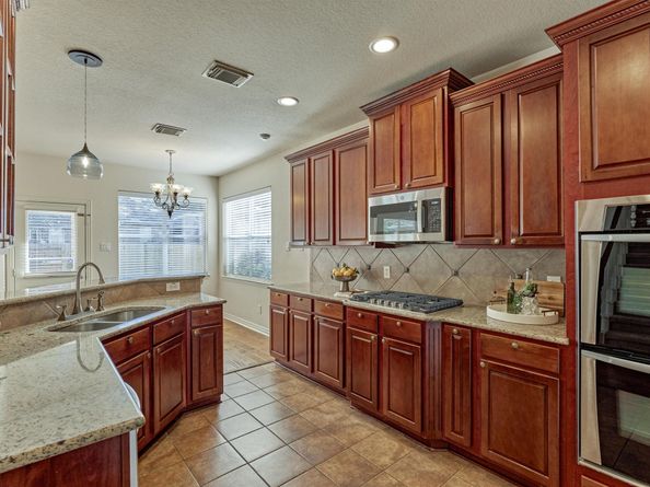 66 W Frontera Circle, The Woodlands TX 77382