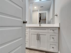 1122 W 16th Street C, Houston TX 77008