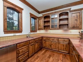 10 Player Pond Place, The Woodlands TX 77382