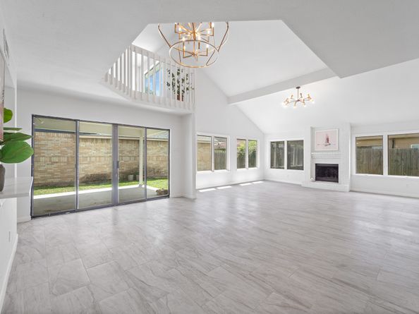 12847 Ashford Knoll Drive, Houston TX 77082