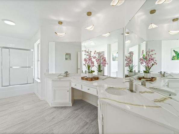 12847 Ashford Knoll Drive, Houston TX 77082