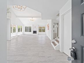 12847 Ashford Knoll Drive, Houston TX 77082