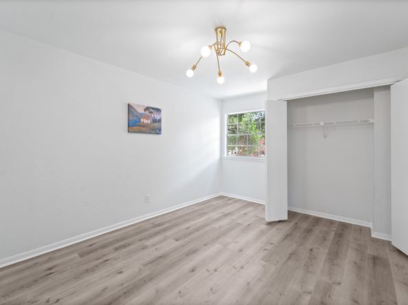 12847 Ashford Knoll Drive, Houston TX 77082