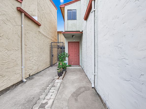 11311 Harwin Drive 10, Houston TX 77072