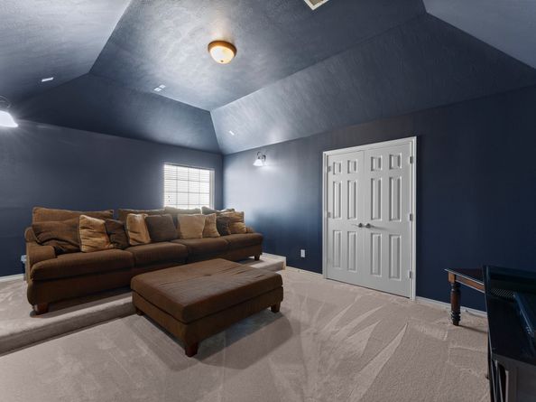 18335 E Laura Shore Drive, Cypress TX 77433