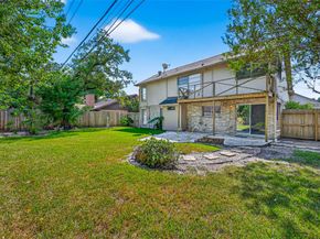 813 Lakeview Drive, Sugar Land TX 77498