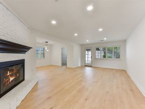 5946 Valkeith Drive, Houston TX 77096