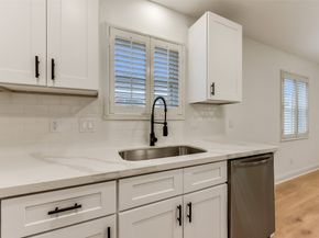 5946 Valkeith Drive, Houston TX 77096