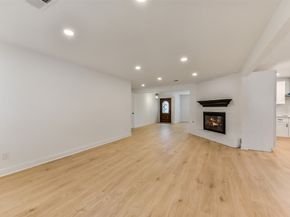 5946 Valkeith Drive, Houston TX 77096