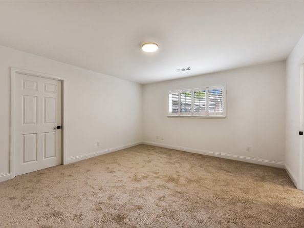 5946 Valkeith Drive, Houston TX 77096