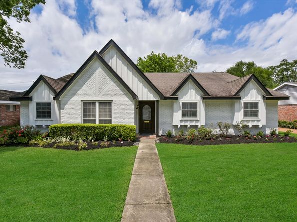 5946 Valkeith Drive, Houston TX 77096
