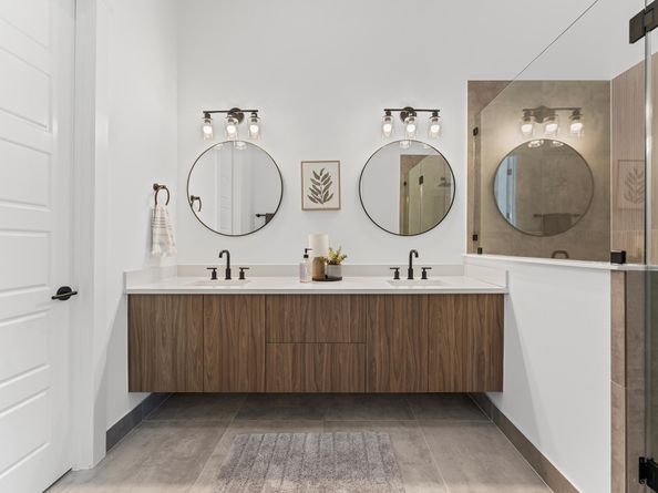 4325 Arlington Street, Houston TX 77022