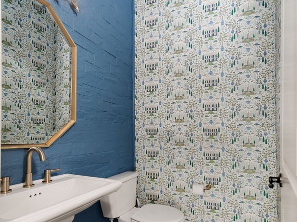 66 W Sawyer Ridge Drive, The Woodlands TX 77389