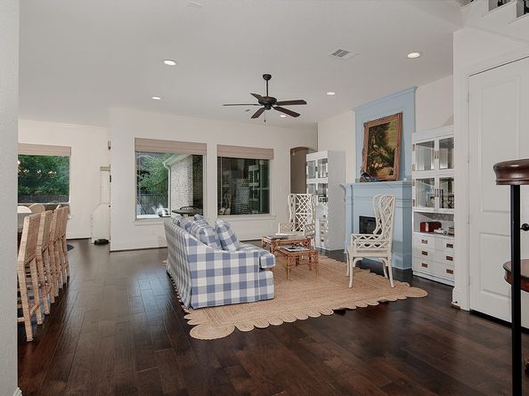 66 W Sawyer Ridge Drive, The Woodlands TX 77389