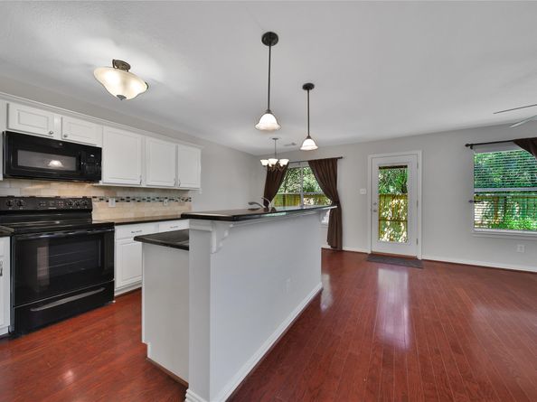 26 N Walden Elms Circle, The Woodlands TX 77382