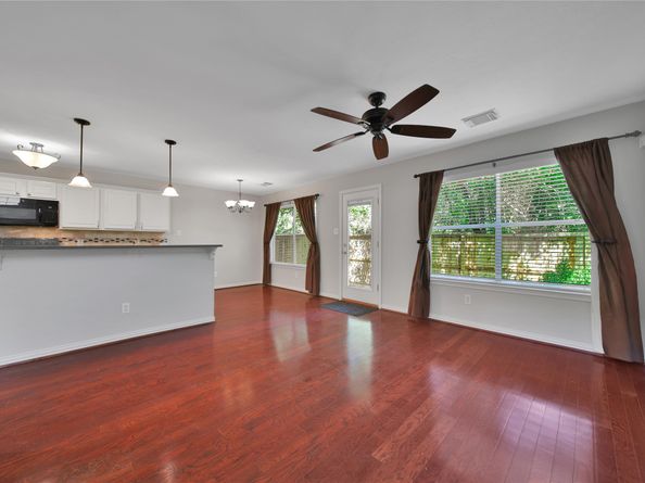 26 N Walden Elms Circle, The Woodlands TX 77382