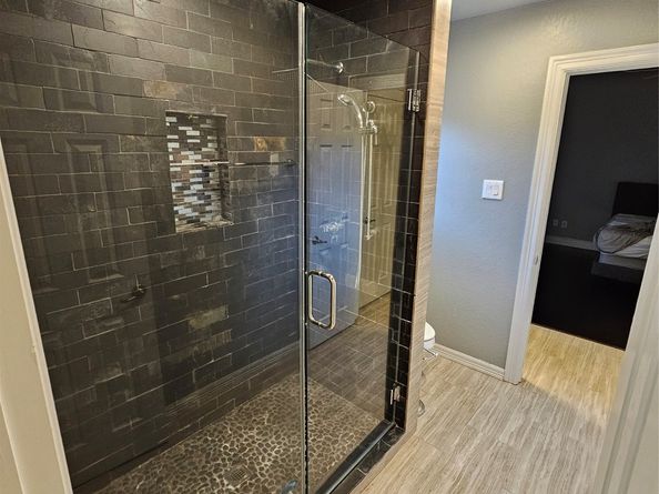 3010 Park Bend Drive, Friendswood TX 77546