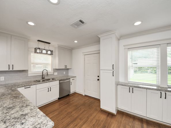 609 Reid Street, Houston TX 77022