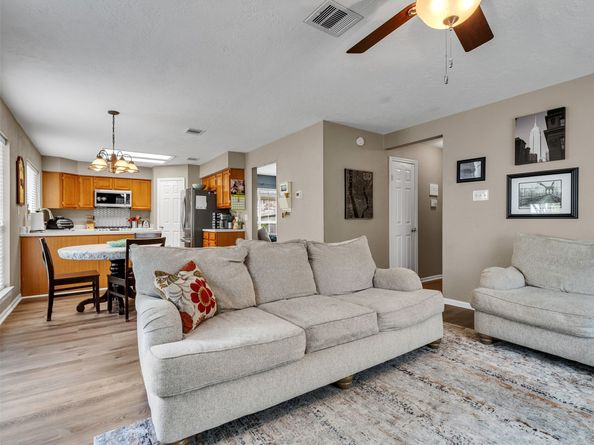 14219 Whitlock Drive, Houston TX 77062