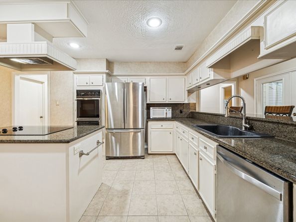 7614 Virginia Water Lane, Houston TX 77095