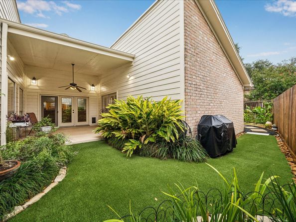 7614 Virginia Water Lane, Houston TX 77095