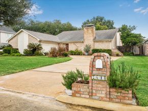 7614 Virginia Water Lane, Houston TX 77095