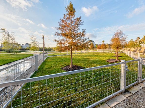 6114 Cottage Grove Lake Drive, Houston TX 77007