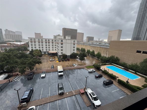 5150 Hidalgo Street 603, Houston TX 77056