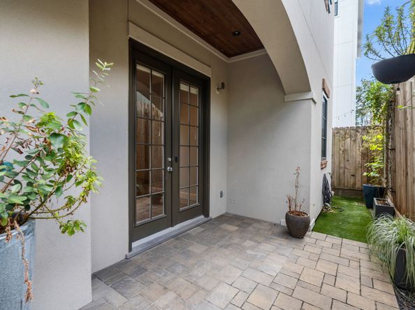 1705 Michigan Street, Houston TX 77006